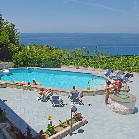 Hostel Paradise Beach - *