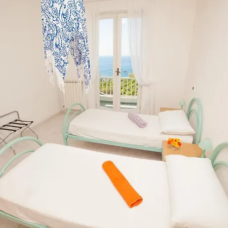 Hostel Paradise Beach -