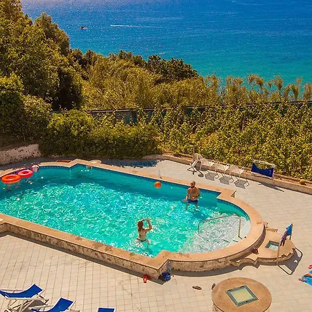 Paradise Beach - *